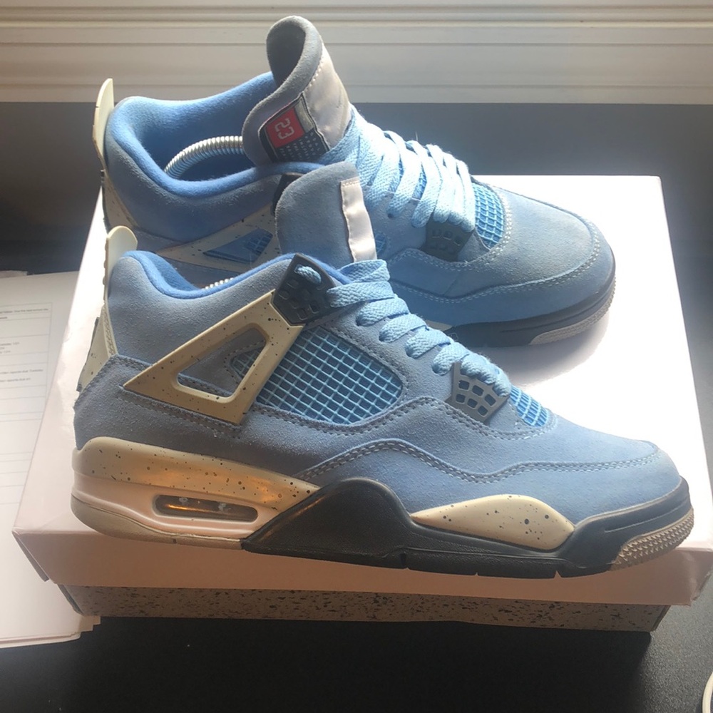 Jordan 4 unc,
